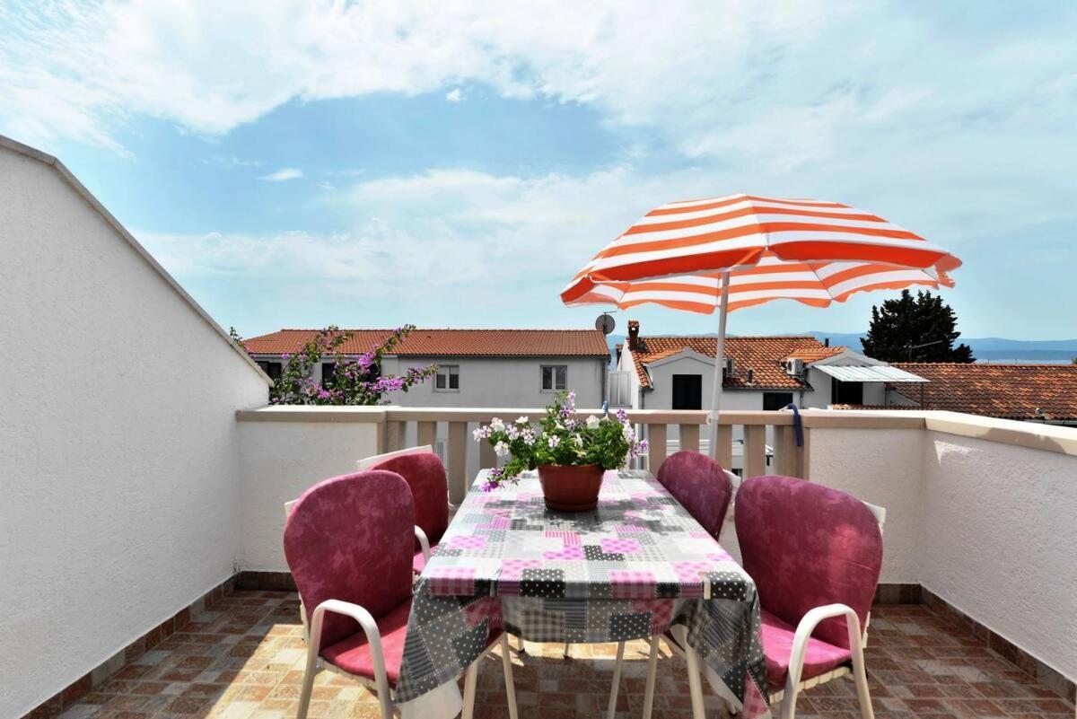 Apartments Katarina Bol Exterior photo