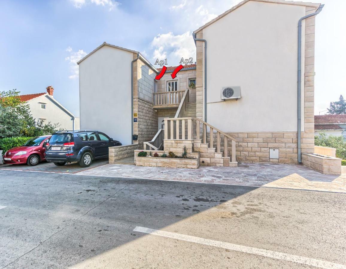 Apartments Katarina Bol Exterior photo
